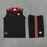 2025-26 Manchester United black vest and shorts kit
