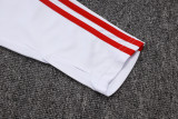 2025-26 Bayern White Kids Half Pull Tracksuit#E25109(童装)(半拉链)