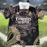 2025-26 RMA Black Special Edition Fans Training Shirts(粉金龙)
