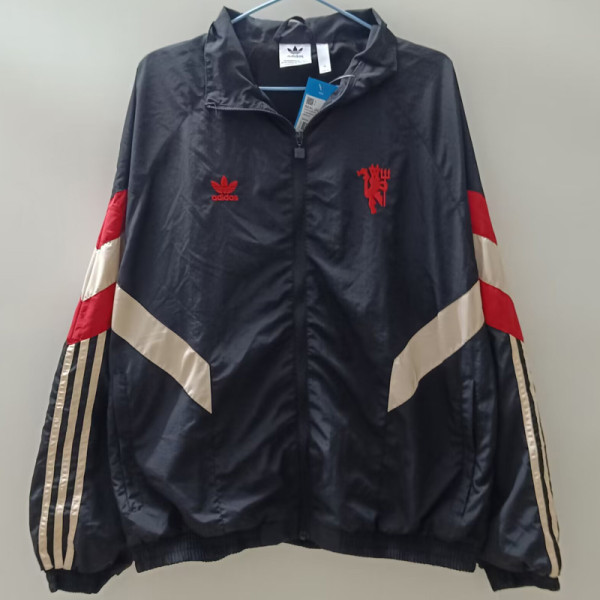 25-26 Man Utd Black Windbreaker