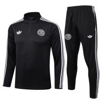 2025-26 Germany Black Half Pull Tracksuit #B2579(半拉链）