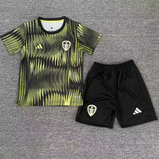 2025-26 Leeds United Green Black Kids Training
