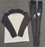 25-26 Malaga White Half Pull Tracksuit (Pants Have Pocket)(半拉链)