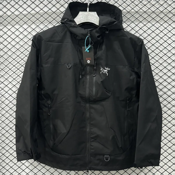 2025 ARC-TERYX Black Outdoor Jackets #Y004冲锋衣