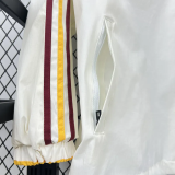 26-27 Spain White Windbreaker
