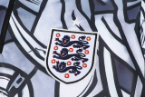 26-27 England White Half Pull Tracksuit (涂鸦半拉链)
