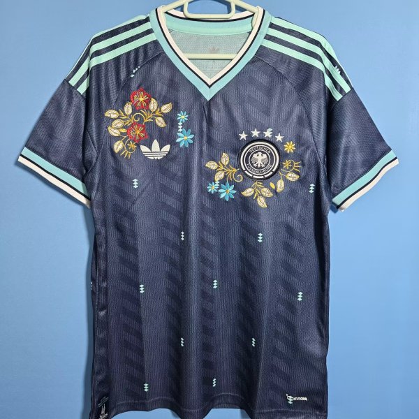 26-27 Germany Away Fans Soccer Jersey（刺绣）