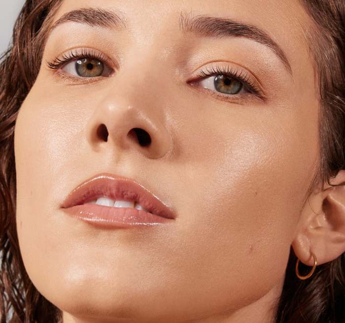 Lightform Extended Hydration Foundation
