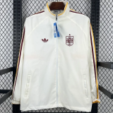 26-27 Spain White Windbreaker