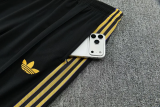 26-27 Man Utd Purple Short shirts and Long trousers Suit (圆领)