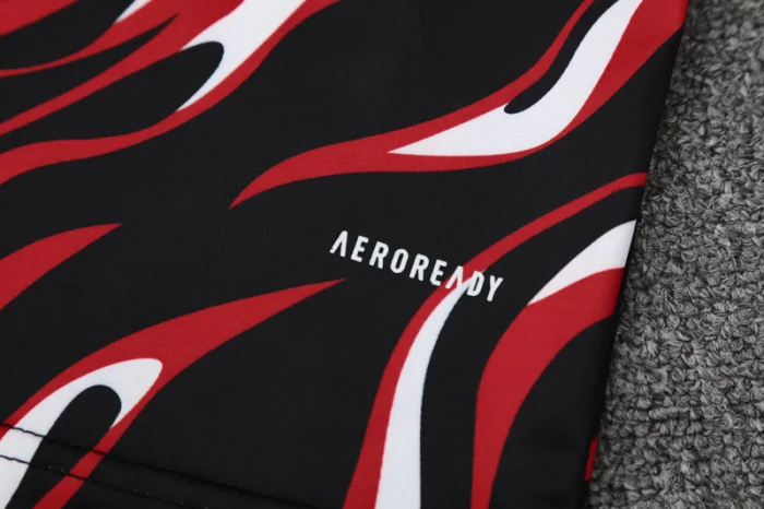 25-26 Manchester United High Quality Training Short Suit