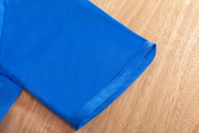 2002 Italy Home Retro Soccer Jersey