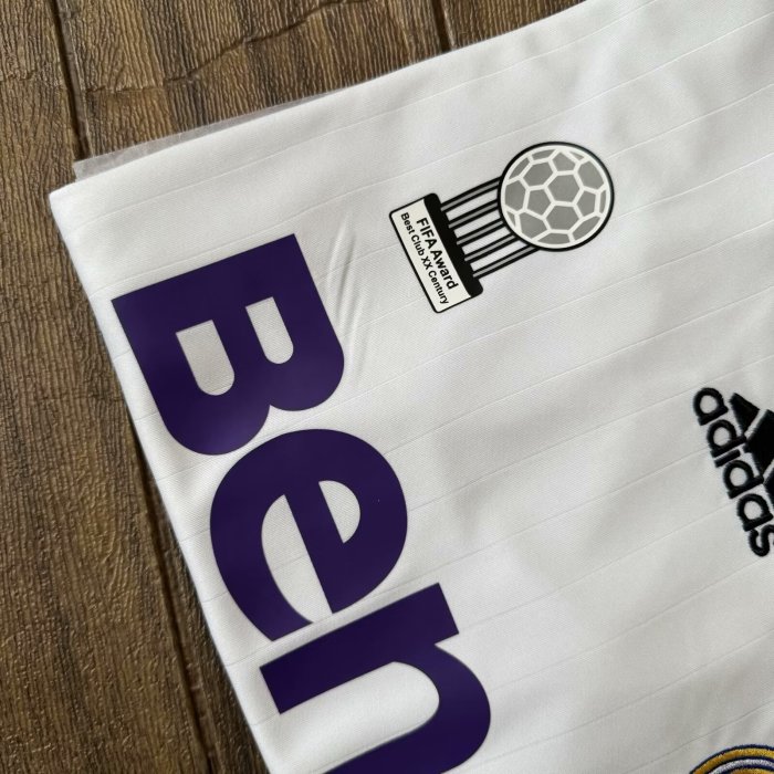 2006-2007 Real Madrid Home Long Sleeve Retro Soccer Jersey