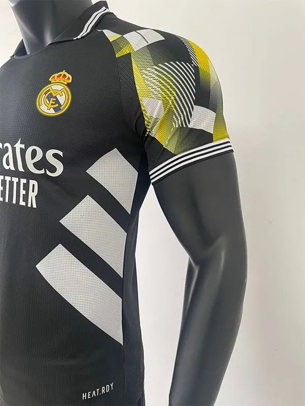 25-26 Real Madrid Black Special Edition Player Version Training Shirts 黄袖边