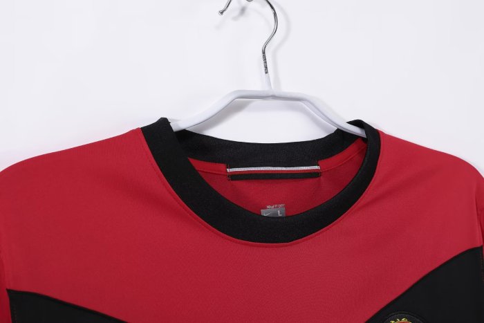 2010 Man Utd Home Long sleeves Retro Soccer Jersey