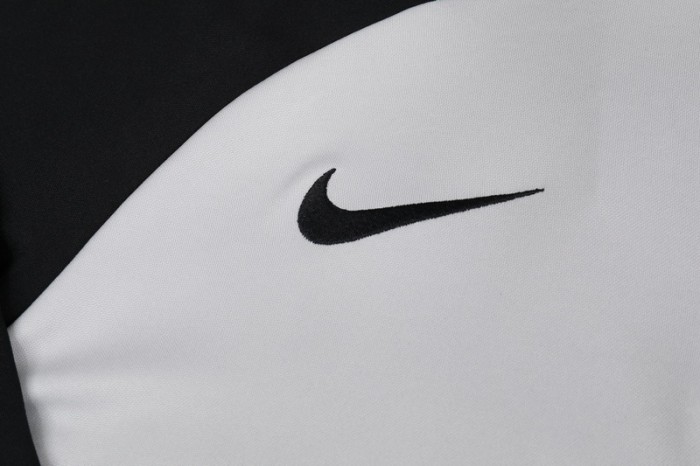 23-24 Liverpool High Quality Half Pull Tracksuit