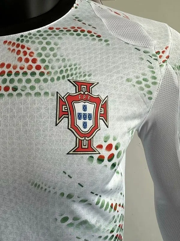 25-26 Portugal Away Long Sleeve Player Version Soccer Jersey (长袖球员)