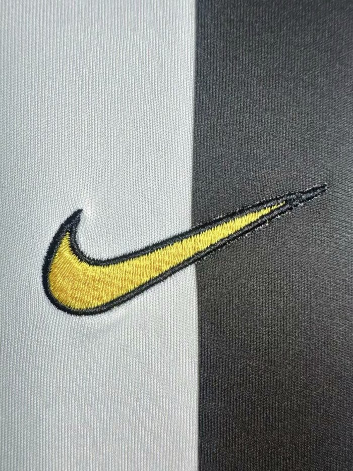 2003-2004 Juventus Home Retro Soccer Jersey