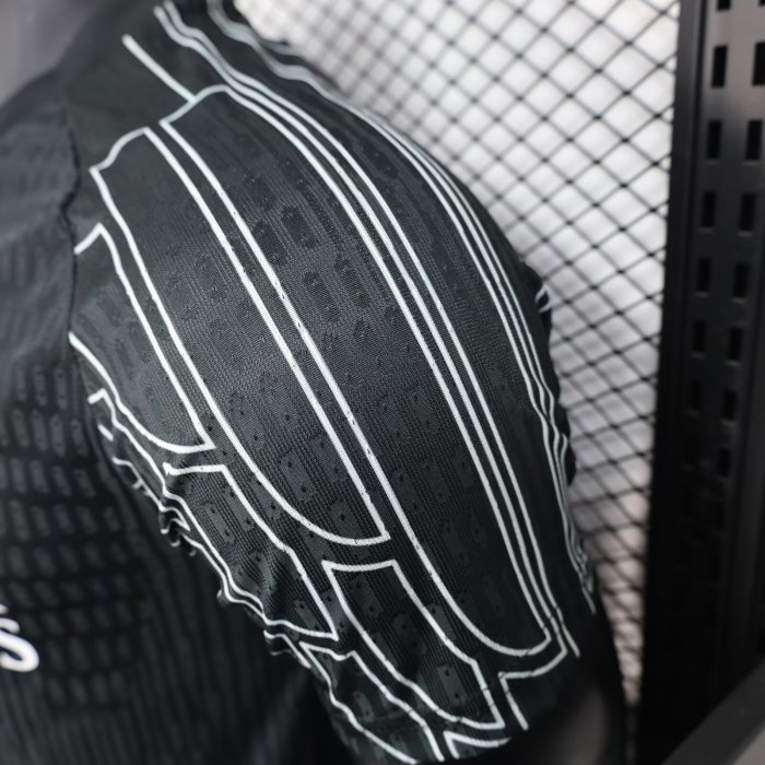 25-26 Paris Saint-Germain Black Goalkeeper Player Version Soccer Jersey