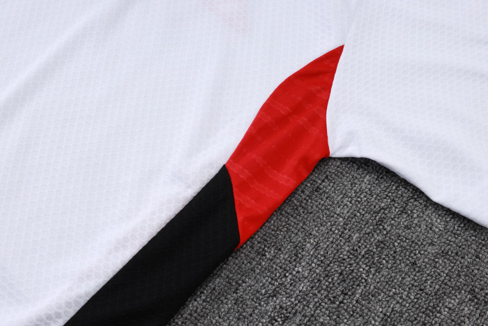 25-26 Bayern High Quality Polo Tracksuit