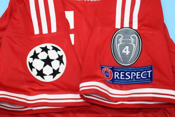 2013 Bayern Home Retro Soccer Jersey (胸前决赛字)