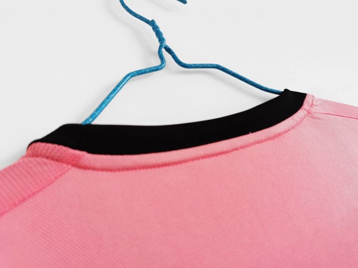 2015-2016 Juventus Away Pink Retro Soccer Jersey