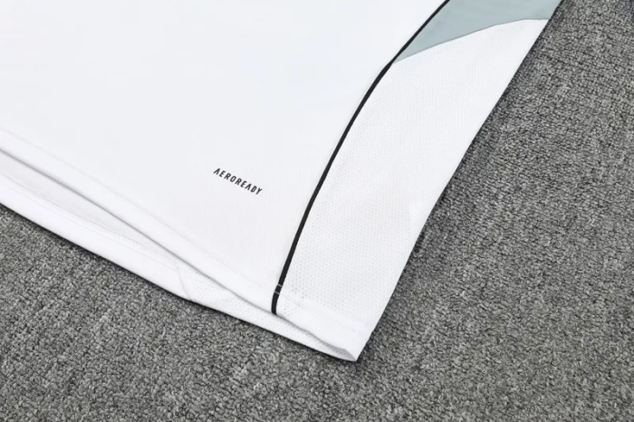 25-26 Real Madrid High Quality Tank Top And Shorts Suit