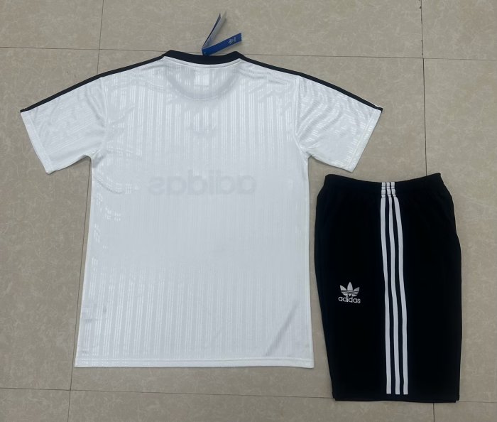 2025 AD White Training Short Suit