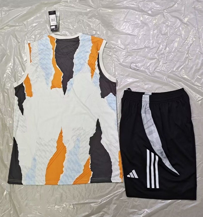 25-26 Real Madrid High Quality Tank Top And Shorts Suit