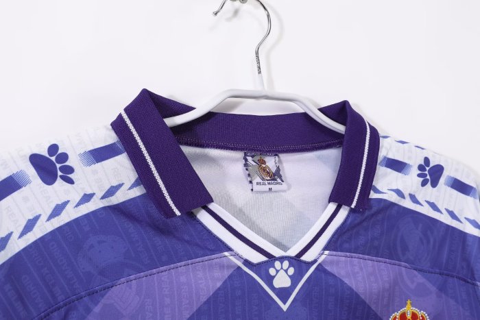 1996-1997 RMA Away Retro Soccer Jersey