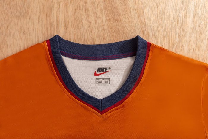 1999-2000 Barcelona Third Retro Soccer Jersey