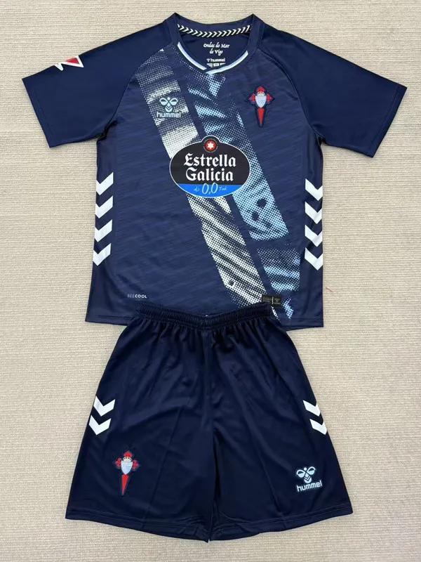 25-26 Celta Away Adult Suit
