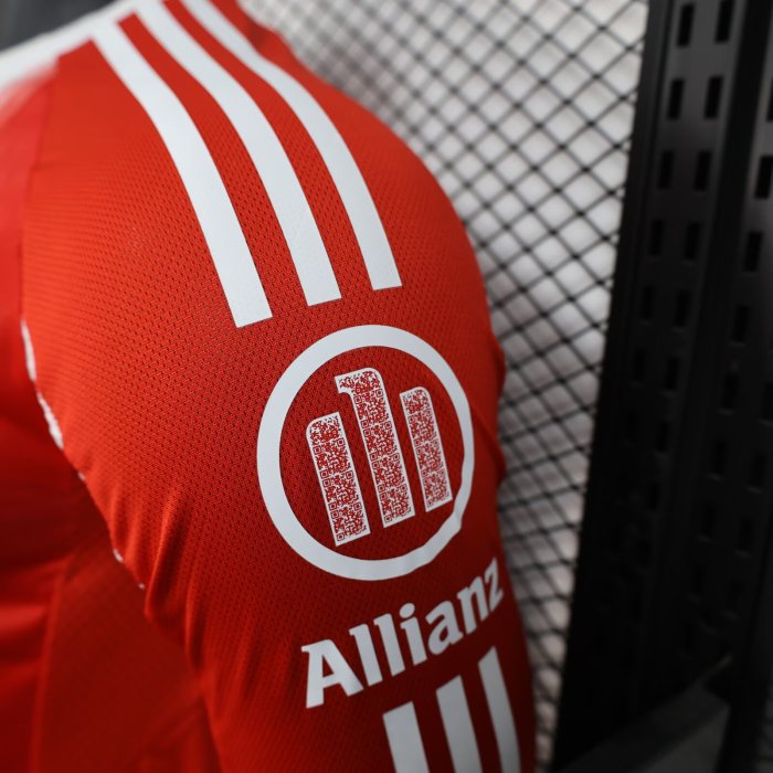 25-26 Bayern Home Long Sleeve Player Version Soccer Jersey (长袖球员)