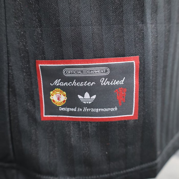 25-26 Manchester United Black Casual Special Edition Player Version Soccer Jersey*带白边