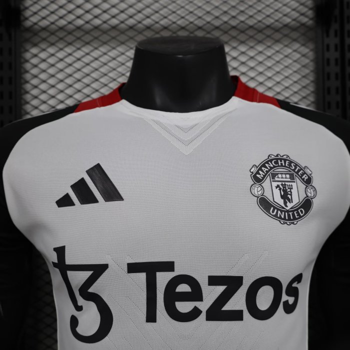 25-26 Manchester United White Player Version Soccer Jersey