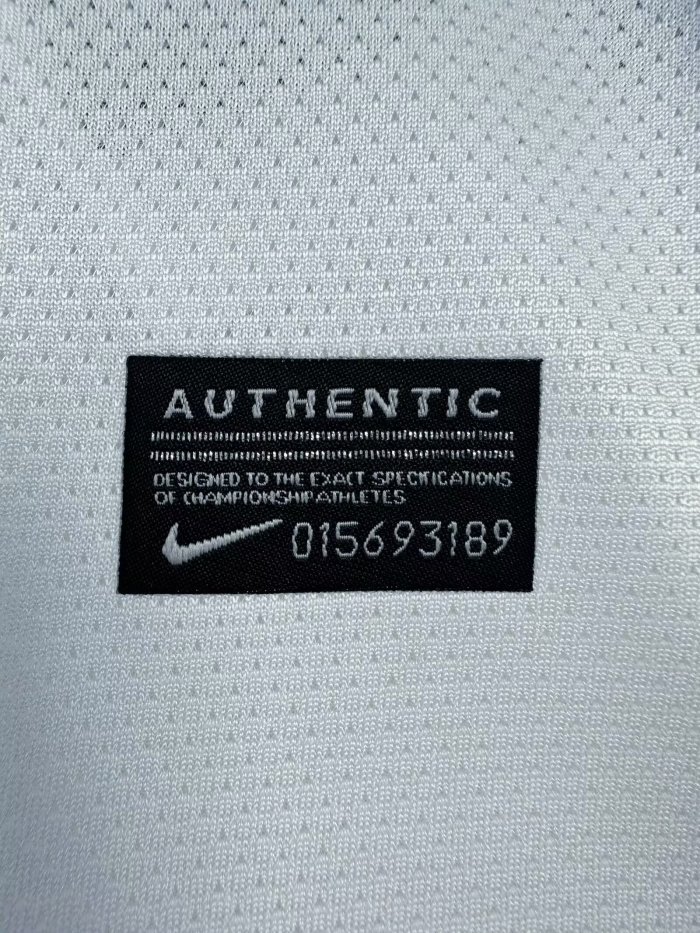 2010-2011 Manchester United Away Long Sleeve Retro Soccer Jersey