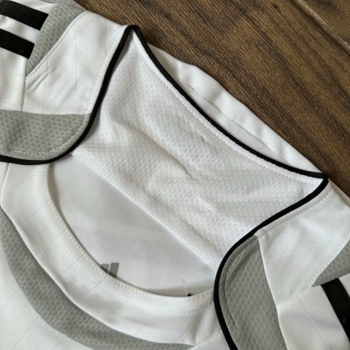 2006-2007 Real Madrid Home Long Sleeve Retro Soccer Jersey