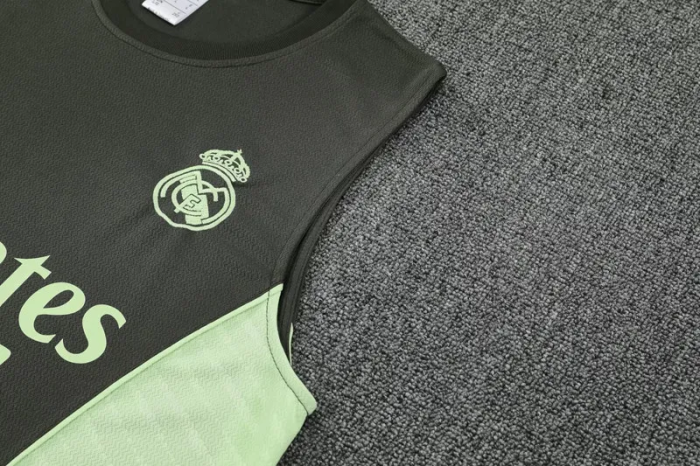 25-26 Real Madrid High Quality Tank Top And Shorts Suit