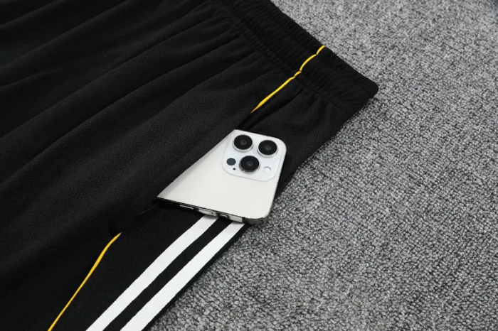 25-26 Real Madrid High Quality Tank Top And Shorts Suit