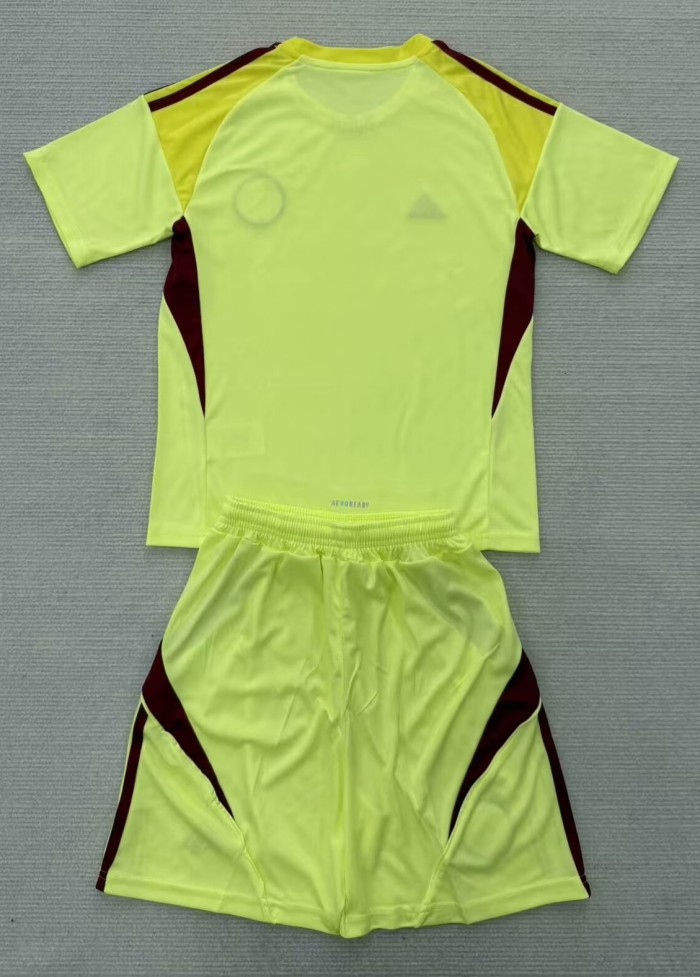 25-26 Celtic Yellow Goalkeeper Adult Suit