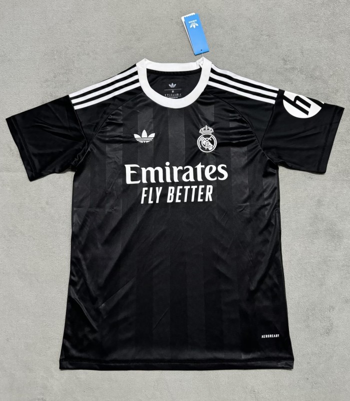 25-26 Real Madrid Black GoalKeeper Fans Soccer Jersey