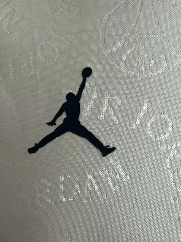 25-26 Paris Saint-Germain Beige Player Version Training shirts