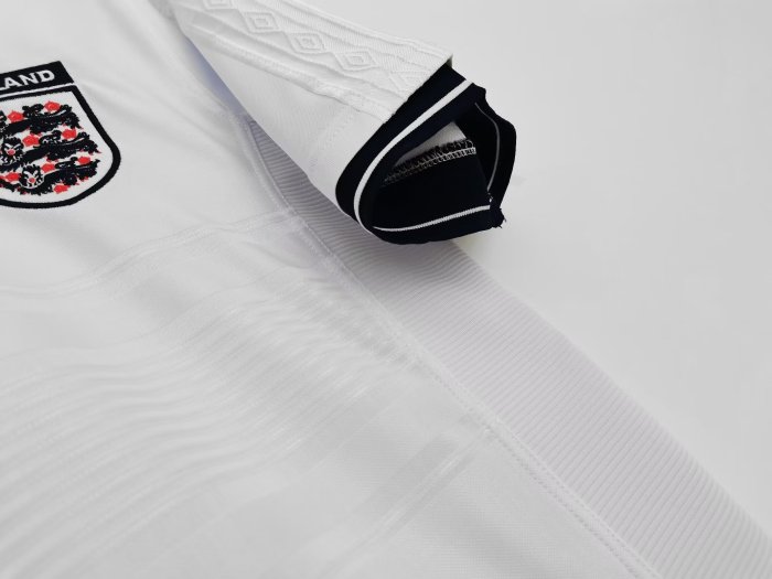 1999-2001 England Home Retro Soccer Jersey