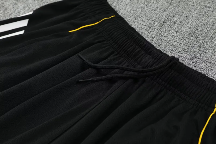 25-26 Real Madrid High Quality Tank Top And Shorts Suit