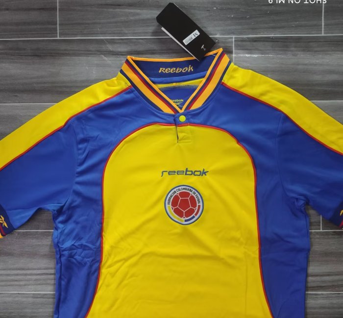 2001 Colombia Home Retro Soccer Jersey