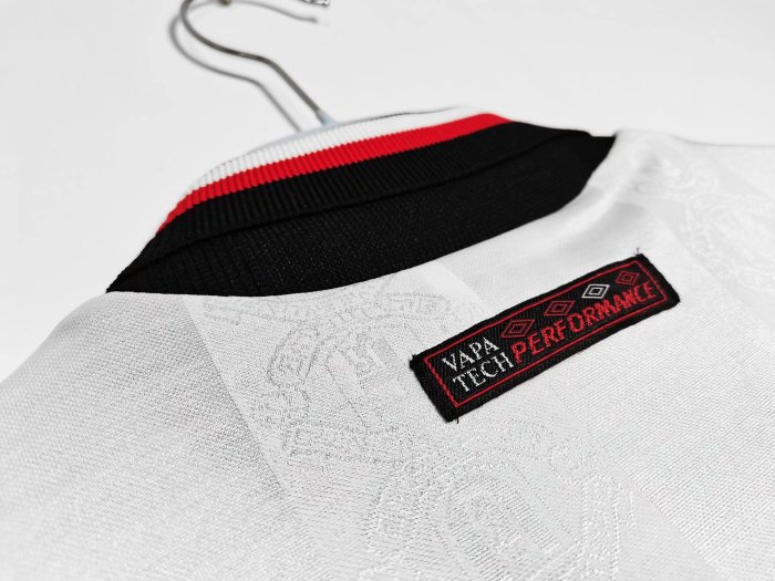 1998-1999 Manchester United Long Sleeve Retro Soccer Jersey