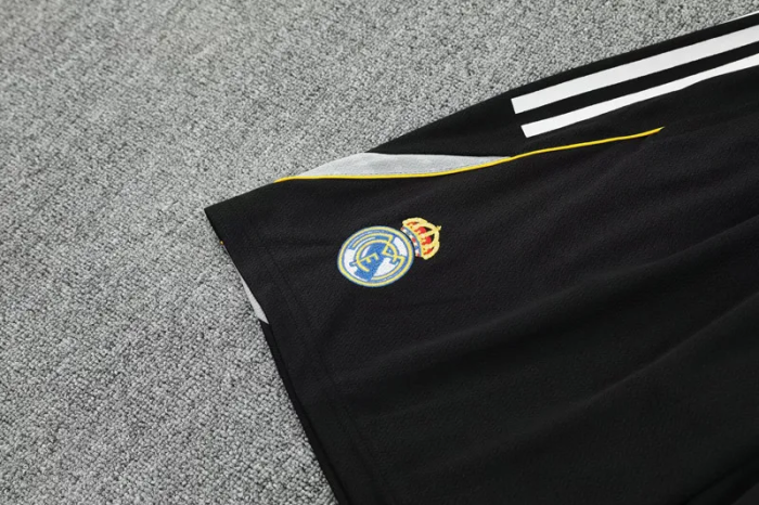 25-26 Real Madrid High Quality Tank Top And Shorts Suit