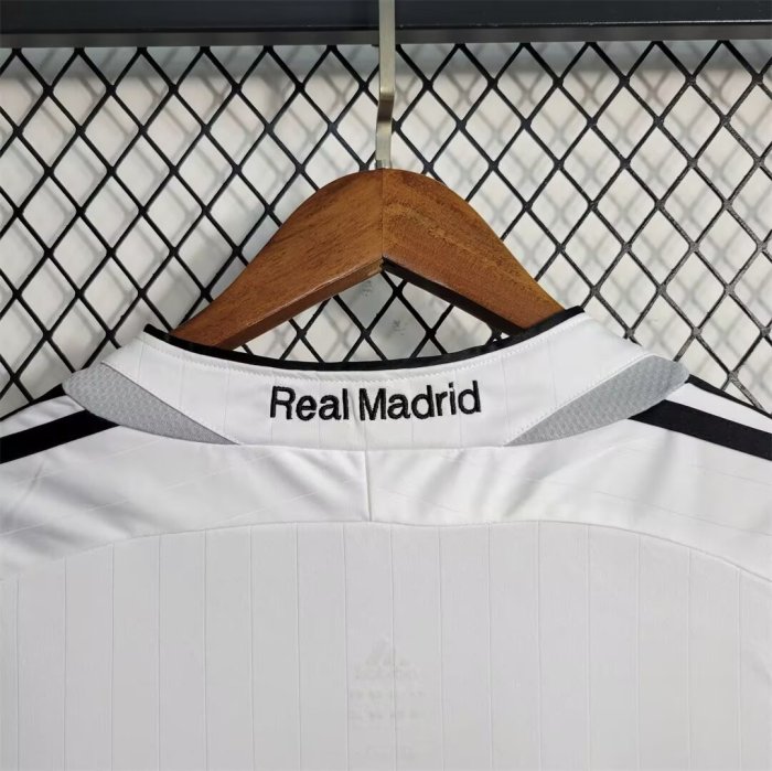 2006-2007 Real Madrid Home Retro Soccer Jersey