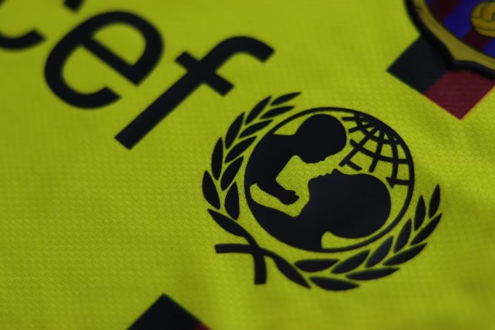 2008-2009 Barcelona Yellow Long sleeves Retro Soccer Jersey