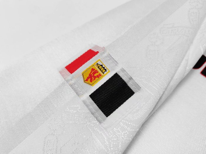 1998-1999 Manchester United Long Sleeve Retro Soccer Jersey